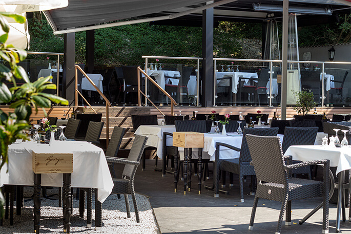 Patio / outdoor seating at Italian Restaurant Osteria Cavalli, Salzburg